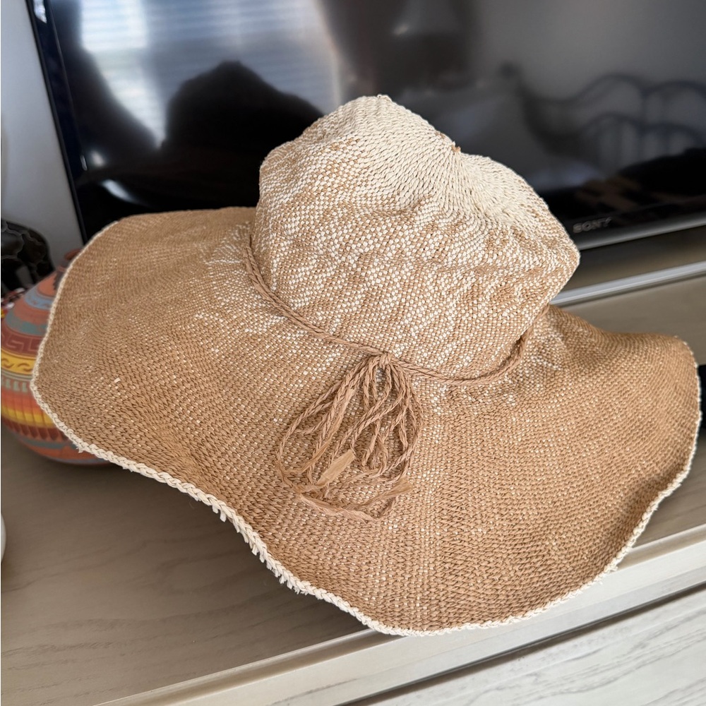 Mango Unisex Straw Beach Sun Hat NWOT